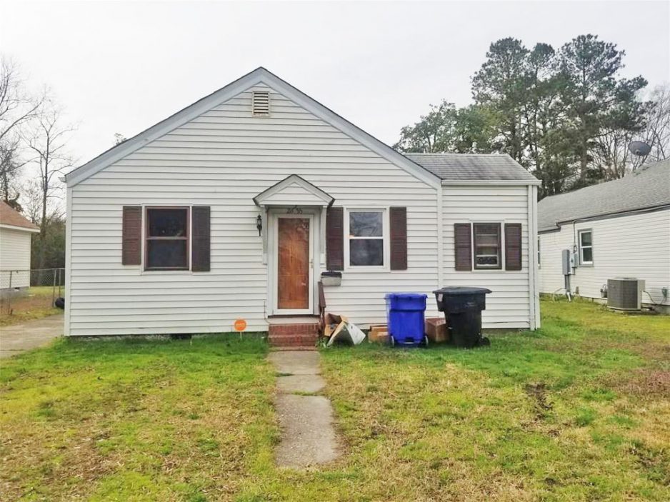 Front of property Located At 2635 Barclay Avenue, Portsmouth, VA 23702