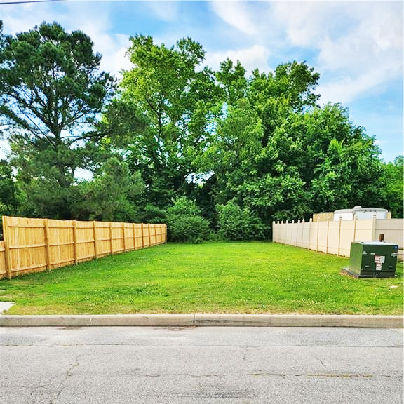 Front view of the lot at 116 Raleigh Avenue, Suffolk, Virginia 23434