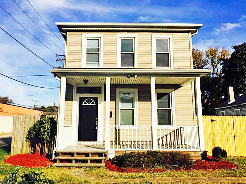 Front of property located at 1901 Camden Avenue, Portsmouth, Virginia 23704